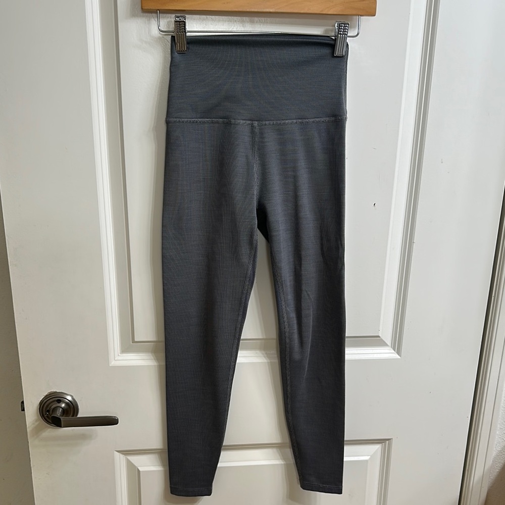 Beyond Yoga High-Waisted Gray Leggings